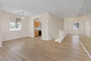 Photo #3: 2727500 Listing 