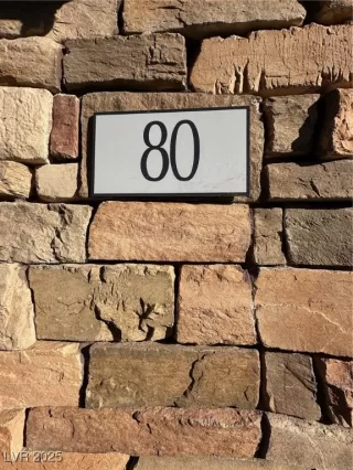 Photo #2: 2727512 Listing 