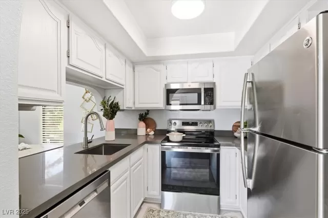 MLS: 2727548 Condo For Sale