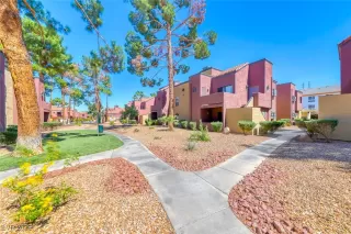 Photo #1: 2727566 Listing 