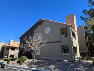 Photo #1: 2727577 Listing