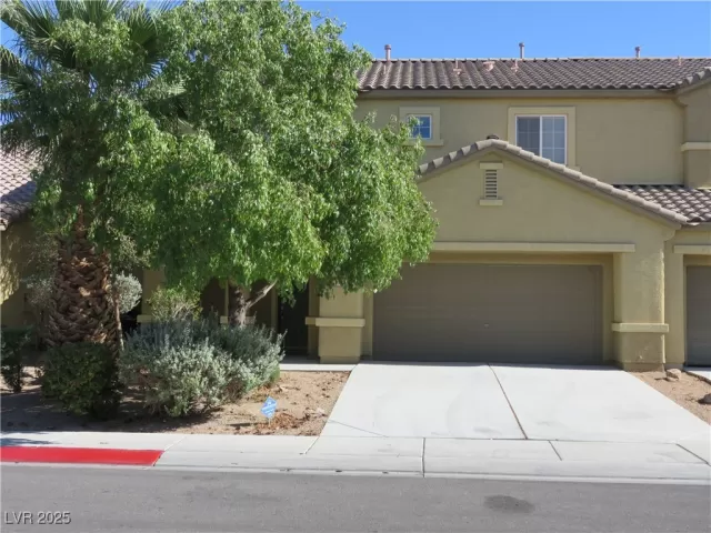 MLS: 2727583 Condo For Sale