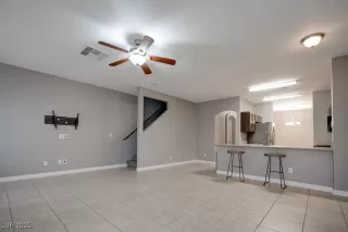 Photo #1: 2727592 Listing 