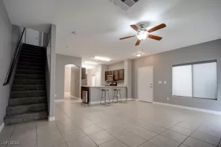 Photo #3: 2727592 Listing 