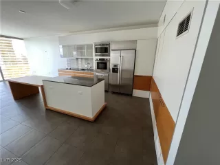 Photo #2: 2727594 Listing