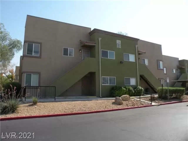 MLS: 2727596 Condo For Sale