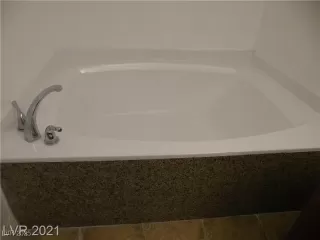 Photo #6: 2727596 Listing 