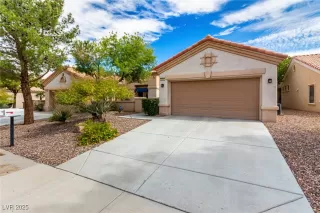 Photo #2: 2727597 Listing