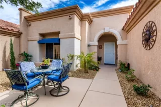 Photo #4: 2727597 Listing