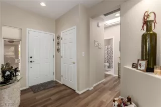 Photo #6: 2727597 Listing