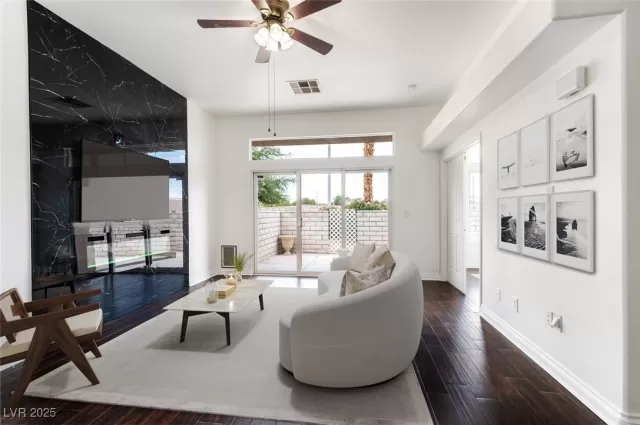 MLS: 2727603 Condo For Sale