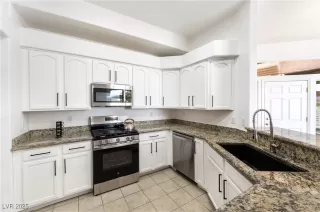 Photo #3: 2727603 Listing 