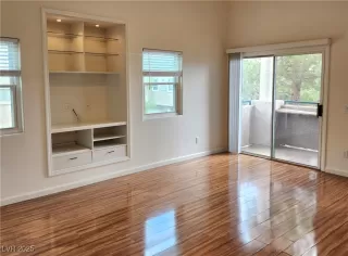 Photo #2: 2727652 Listing 