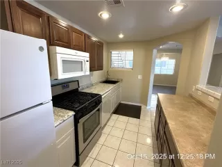 Photo #3: 2727666 Listing 