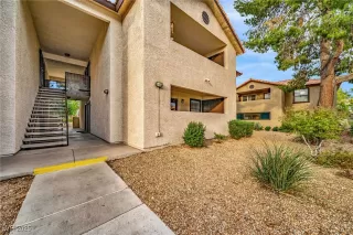 Photo #1: 2727670 Listing 