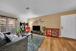 Photo #4: 2727670 Listing 