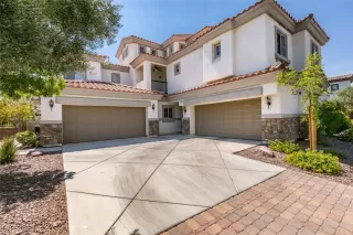 Photo #1: 2727672 Listing