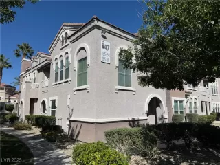 Photo #1: 2727704 Listing