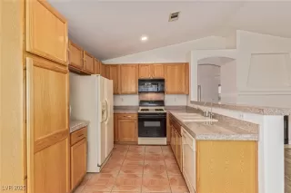 Photo #2: 2727705 Listing 