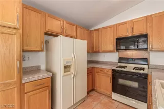 Photo #3: 2727705 Listing 