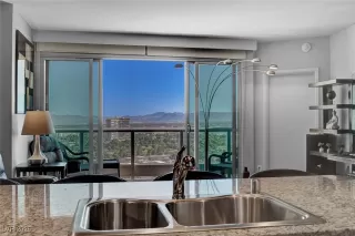 Photo #1: 2727706 Listing