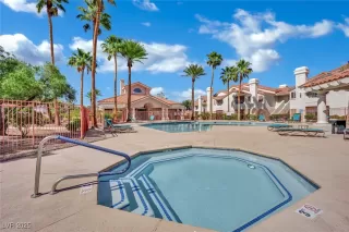 Photo #2: 2727721 Listing