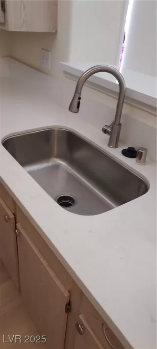 Photo #3: 2727722 Listing 