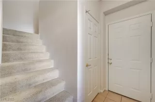 Photo #3: 2727725 Listing