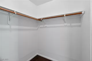 Photo #5: 2727729 Listing