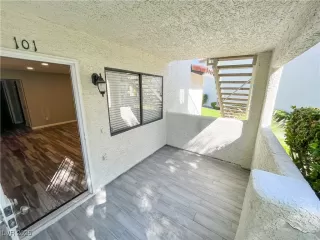 Photo #3: 2727731 Listing