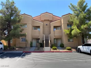 More Details about MLS # 2727734 : 900 HEAVENLY HILLS COURT 110