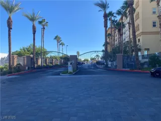 Photo #5: 2727739 Listing 