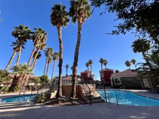 Photo #1: 2727740 Listing 