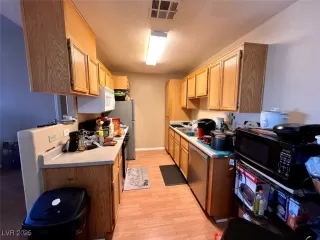 Photo #4: 2727740 Listing 