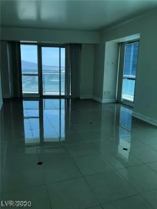 Photo #5: 2727752 Listing 