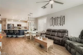 Photo #5: 2727760 Listing 