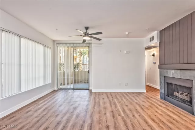 MLS: 2727765 Condo For Sale