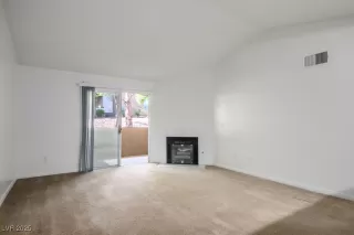 Photo #4: 2727810 Listing 