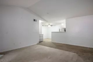 Photo #5: 2727810 Listing 