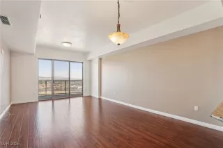 Photo #6: 2727818 Listing 