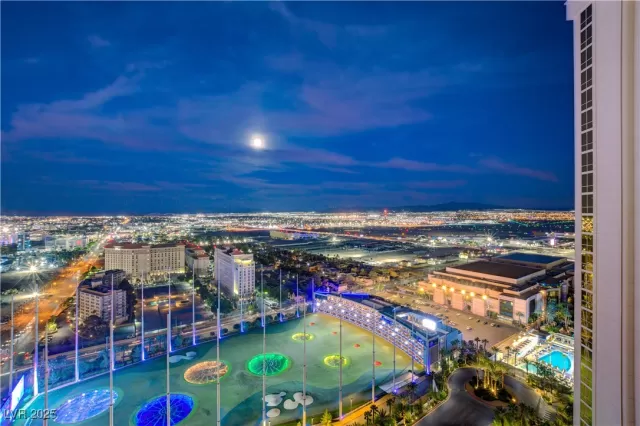 MLS: 2727833 Condo For Sale