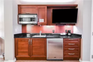 Photo #1: 2727833 Listing