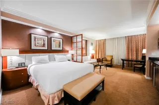 Photo #6: 2727833 Listing