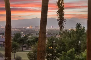 Photo #4: 2727860 Listing 