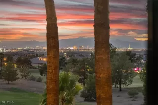 Photo #5: 2727860 Listing 