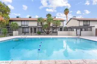 Photo #1: 2727877 Listing