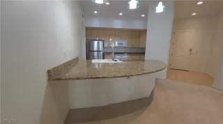 Photo #5: 2727897 Listing