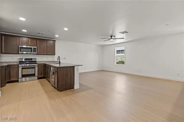 MLS: 2727929 Condo For Sale