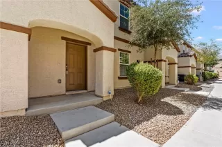 Photo #3: 2727929 Listing 