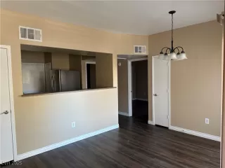 Photo #6: 2727962 Listing 